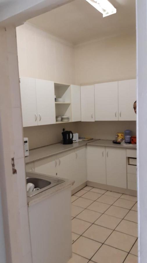 Mj Accomodation Kaapstad Buitenkant foto