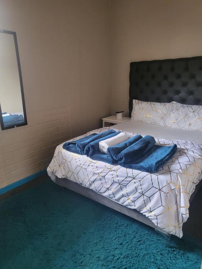 Mj Accomodation Kaapstad Buitenkant foto